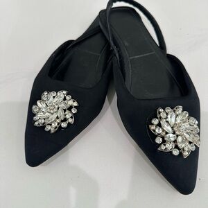 Elegant Black Women's Shoes with Crystal Embellishments